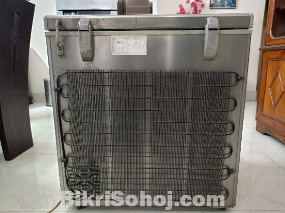 AKAI Chest Freezer 155L